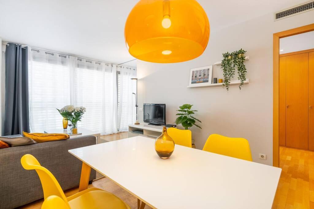 ברצלונה Lodging Apartments Monumumental Free Parking מראה חיצוני תמונה