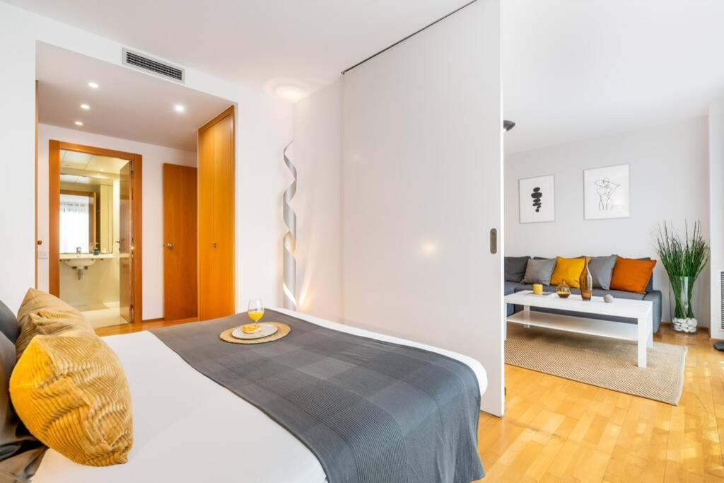 ברצלונה Lodging Apartments Monumumental Free Parking מראה חיצוני תמונה