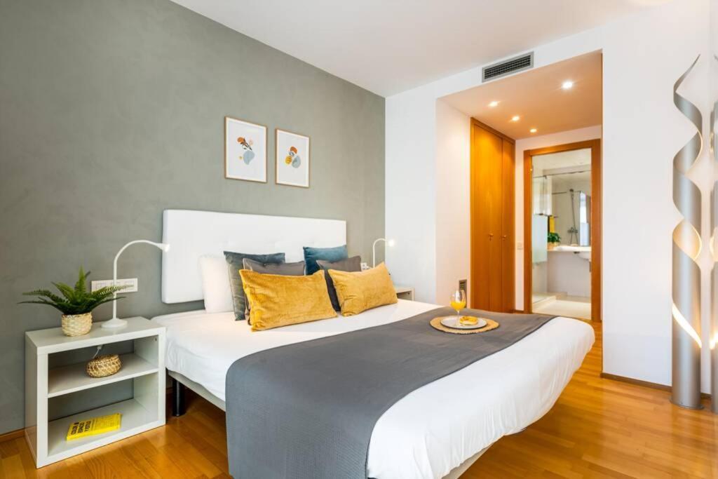 ברצלונה Lodging Apartments Monumumental Free Parking מראה חיצוני תמונה